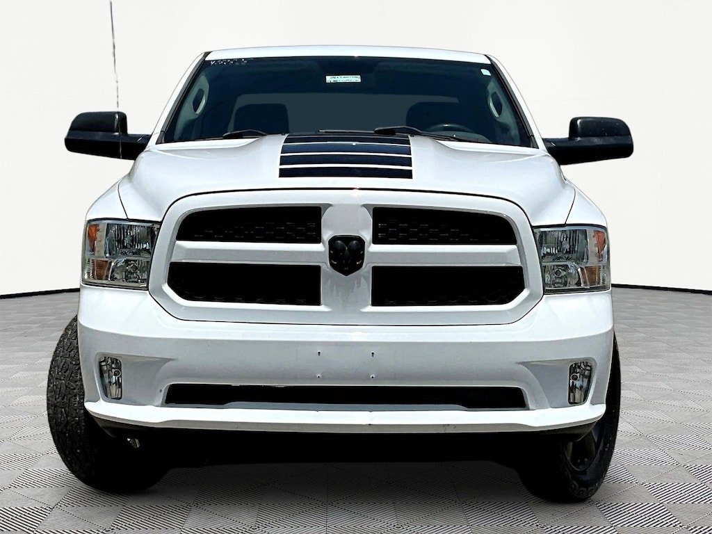 Used 2014 Ram 1500 4WD Crew Cab 140.5 Express Truck Crew Cab