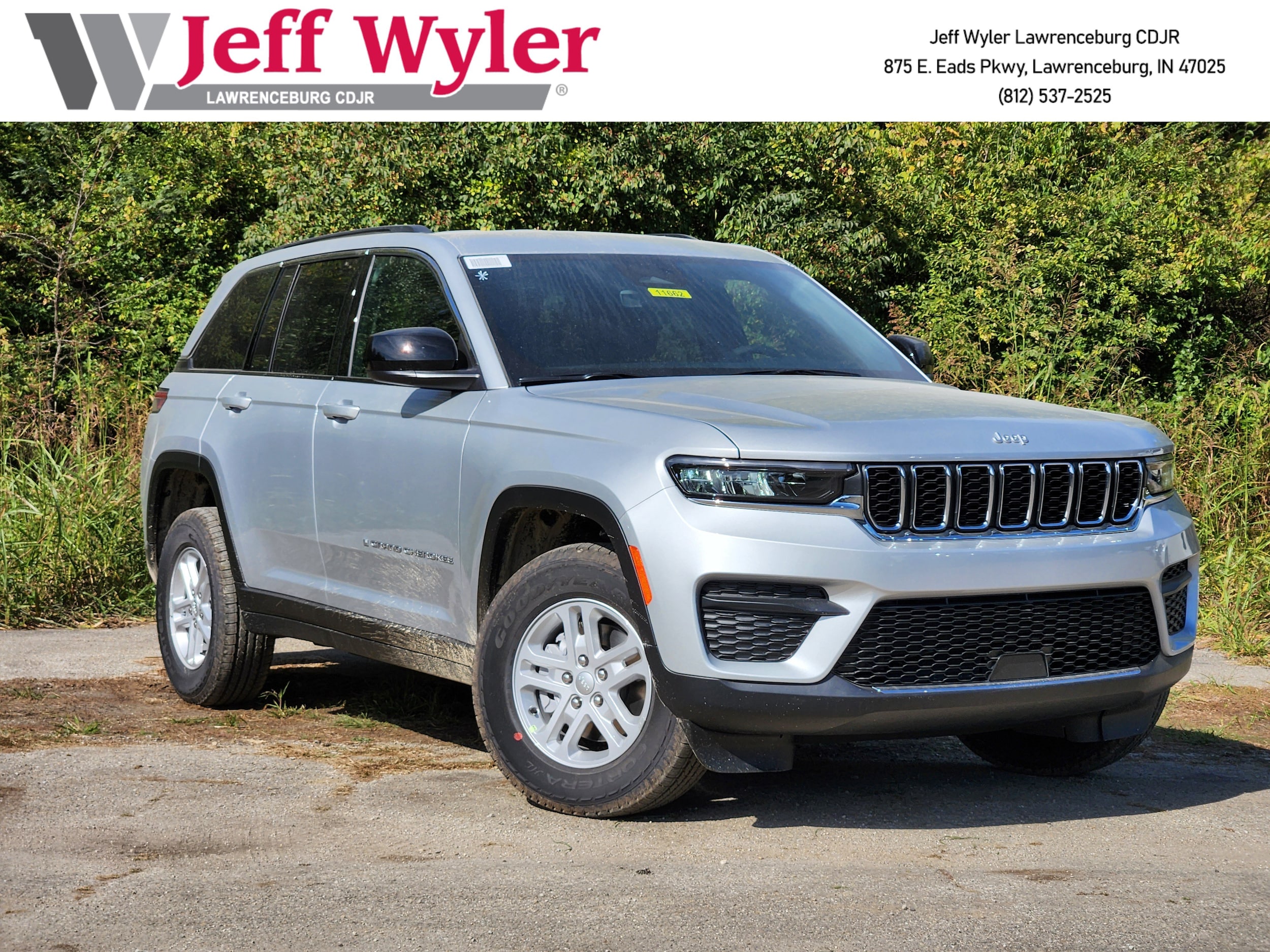 2025 Jeep Grand Cherokee Laredo's photo