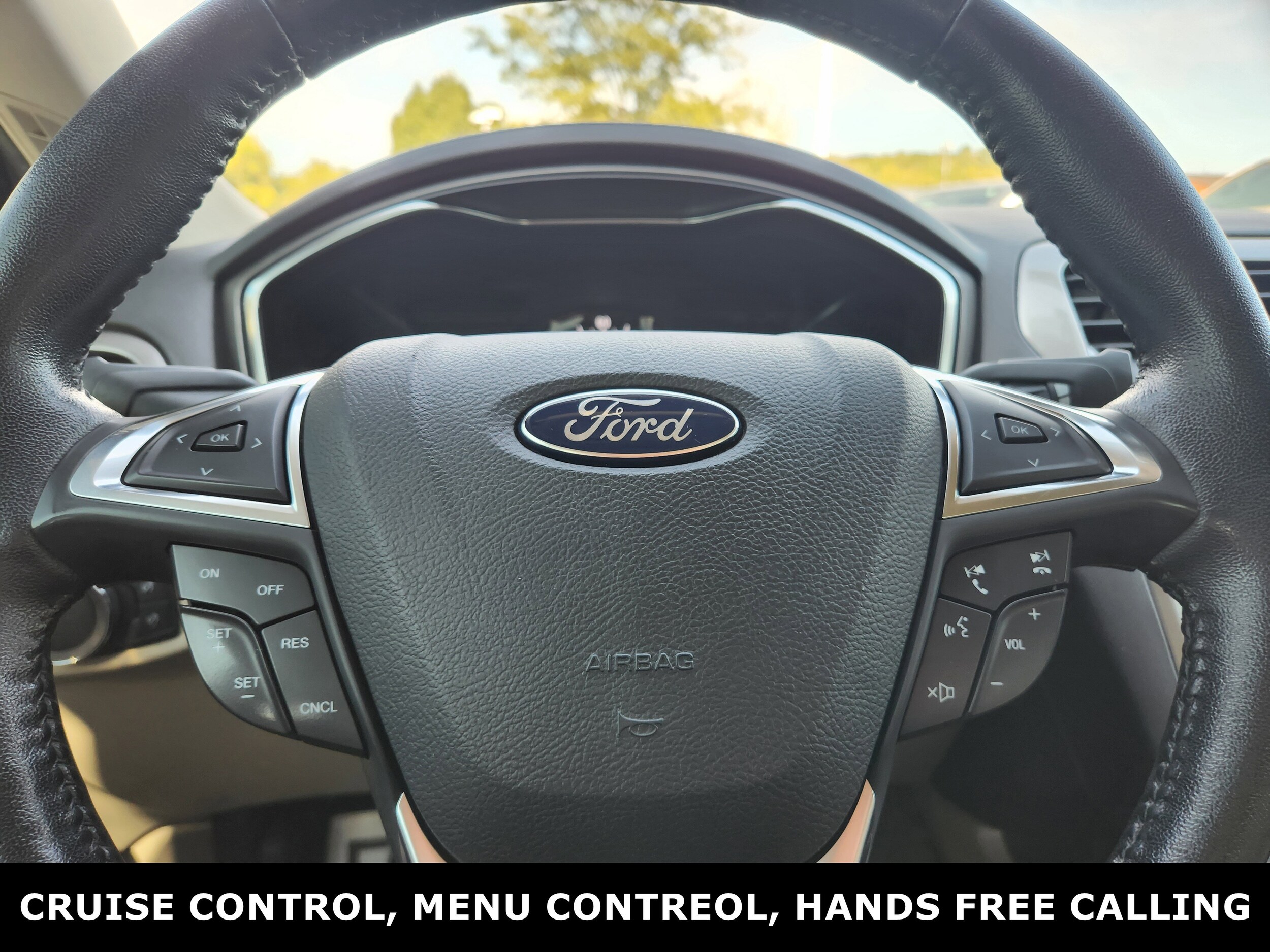 2017 Ford Fusion Energi SE photo 3