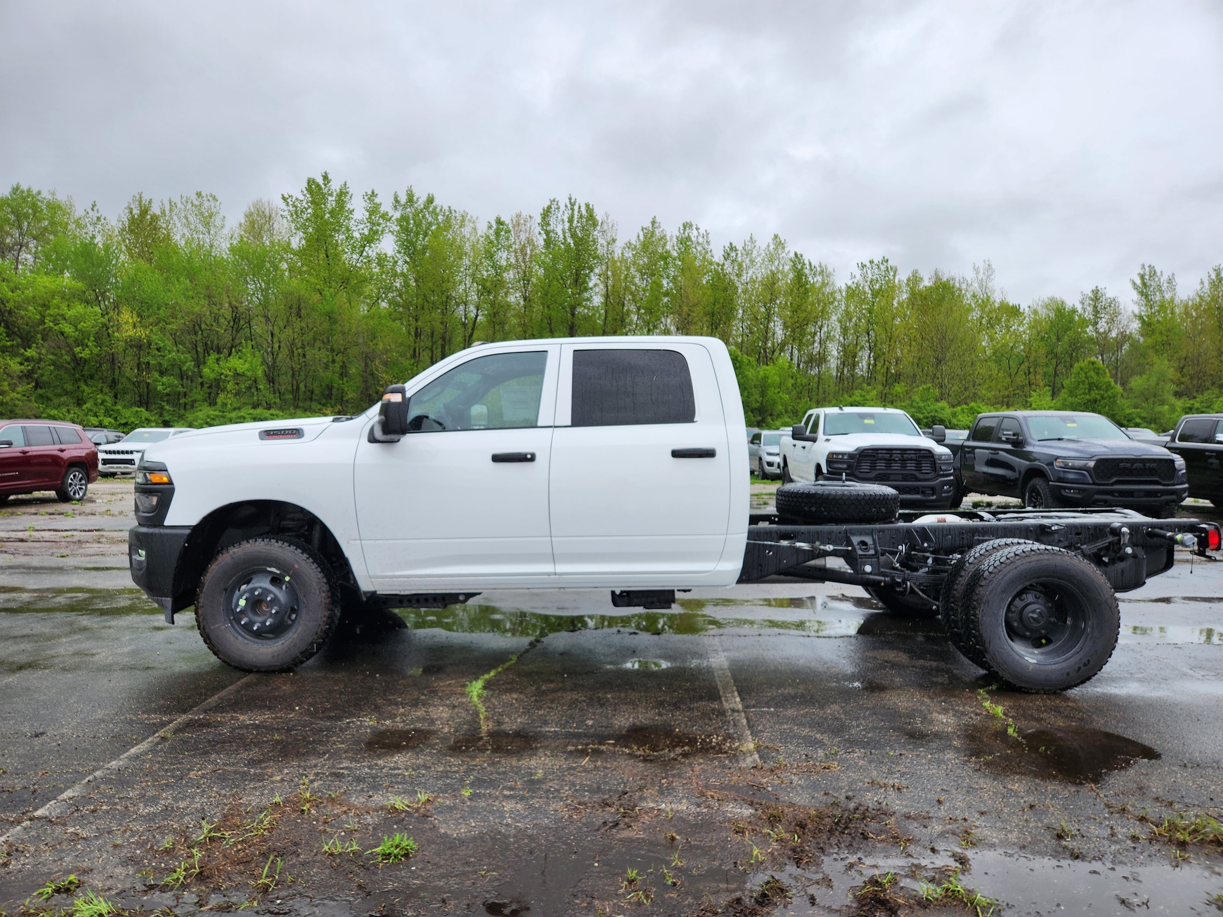 2025 RAM 3500 Chassis Tradesman - Photo 16