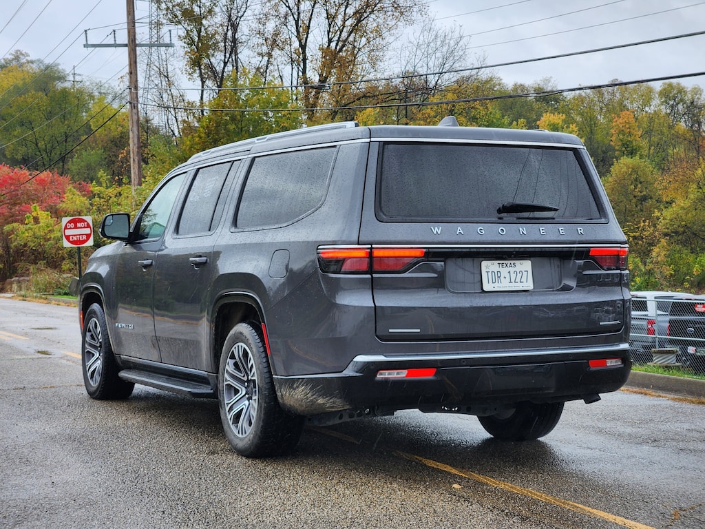 Used 2023 Jeep Wagoneer L Series II 4x4 SUV