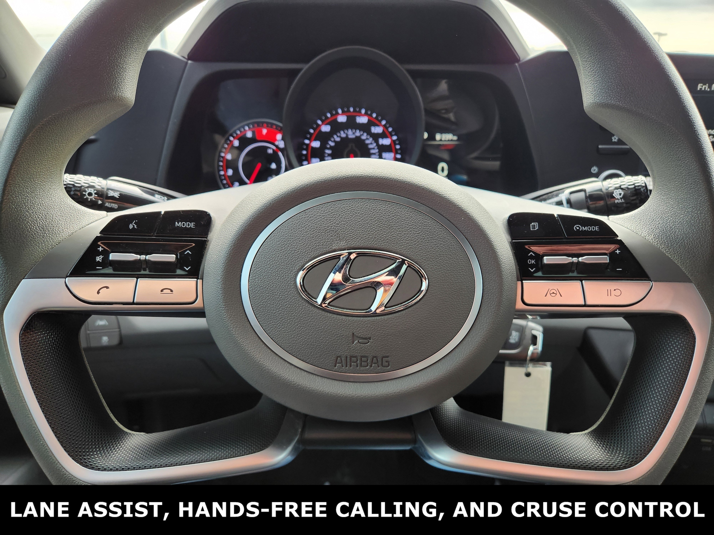 Used 2022 Hyundai Elantra SE with VIN KMHLL4AG1NU316249 for sale in Greendale, IN