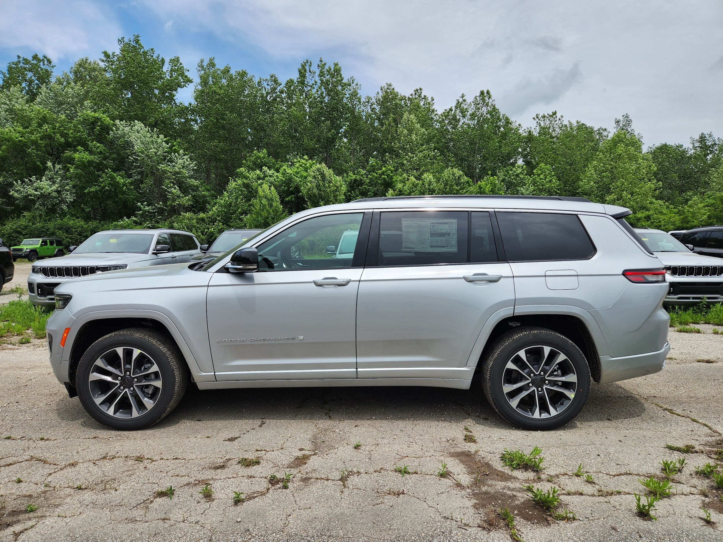 2025 Jeep Grand Cherokee L Overland - Photo 23
