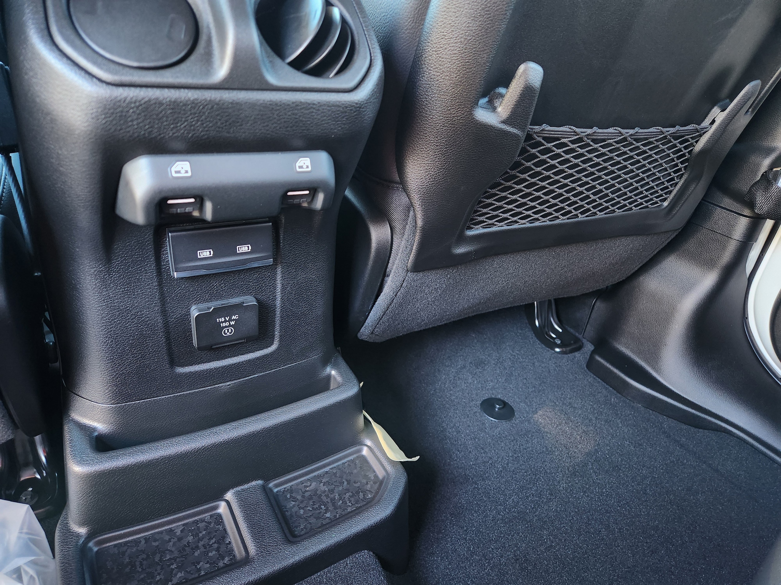 2025 Jeep Wrangler 4-Door Sahara - Photo 16