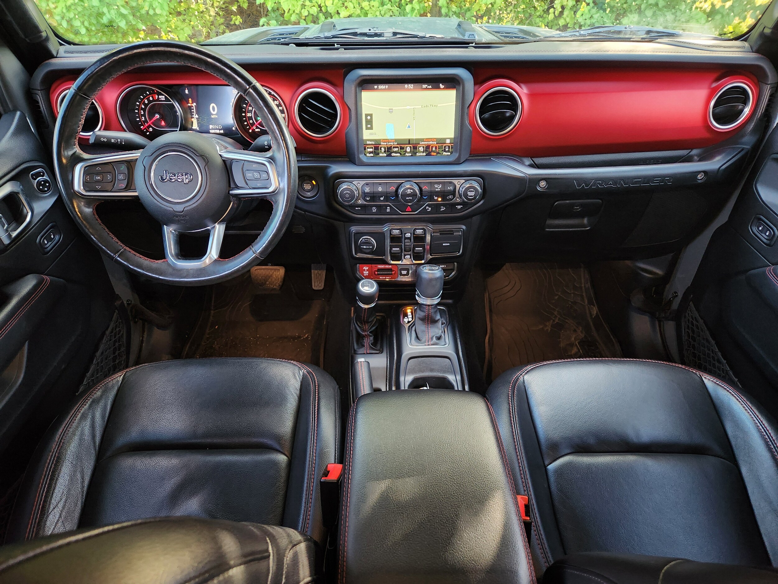 2019 Jeep Wrangler Unlimited Rubicon photo 2