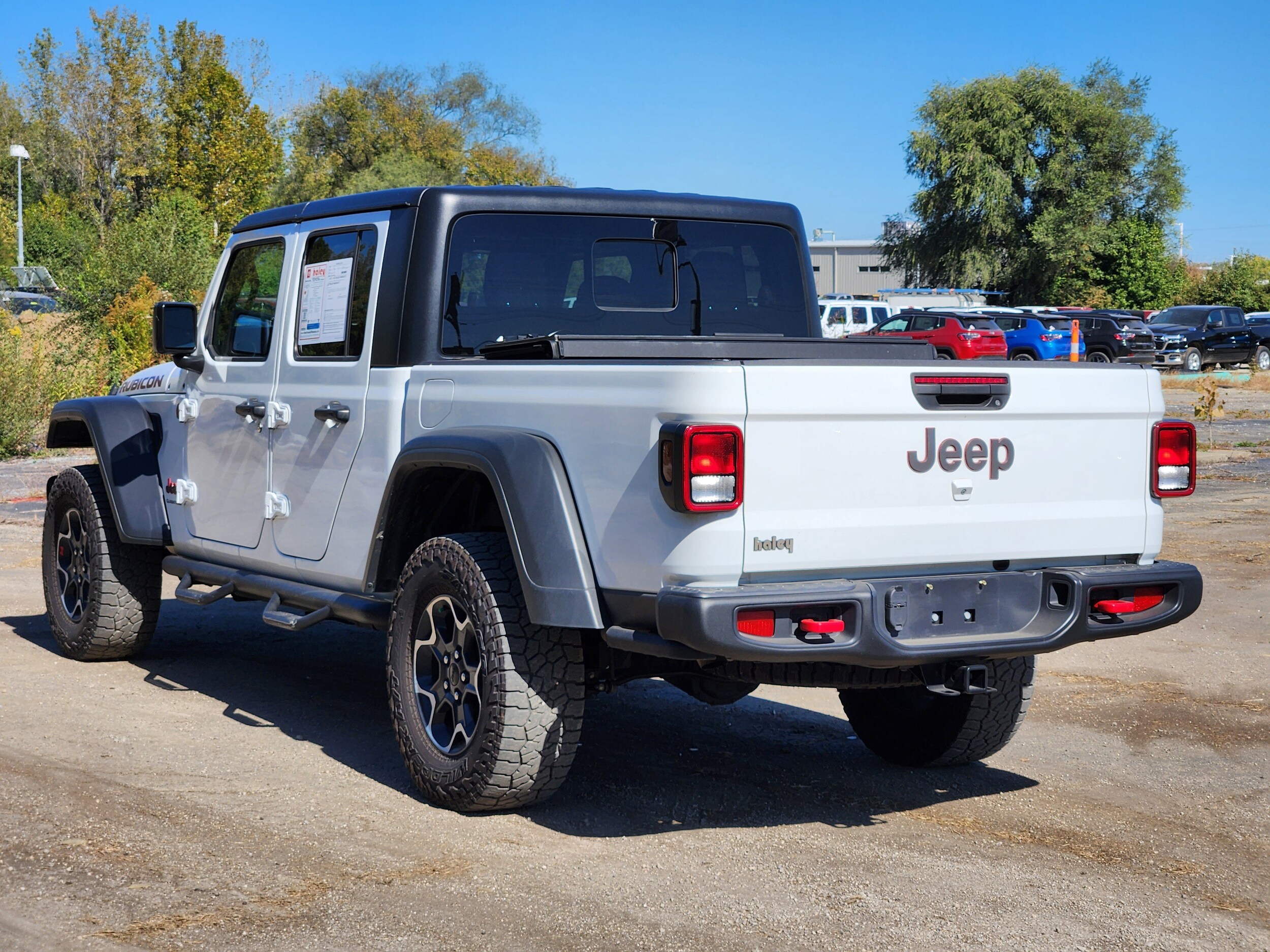 2023 Jeep Gladiator Rubicon photo 2