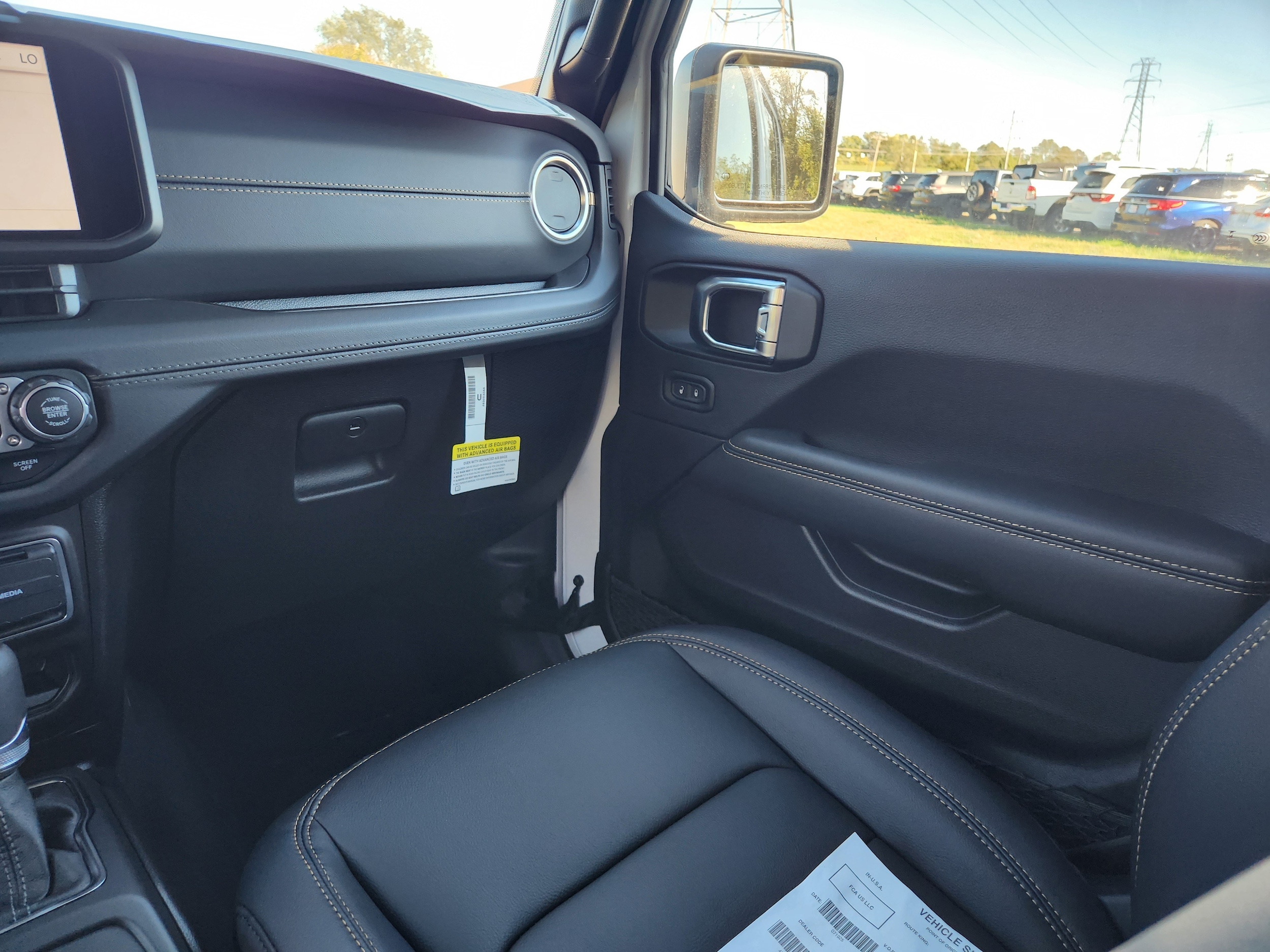 2025 Jeep Wrangler 4-Door Sahara - Photo 27