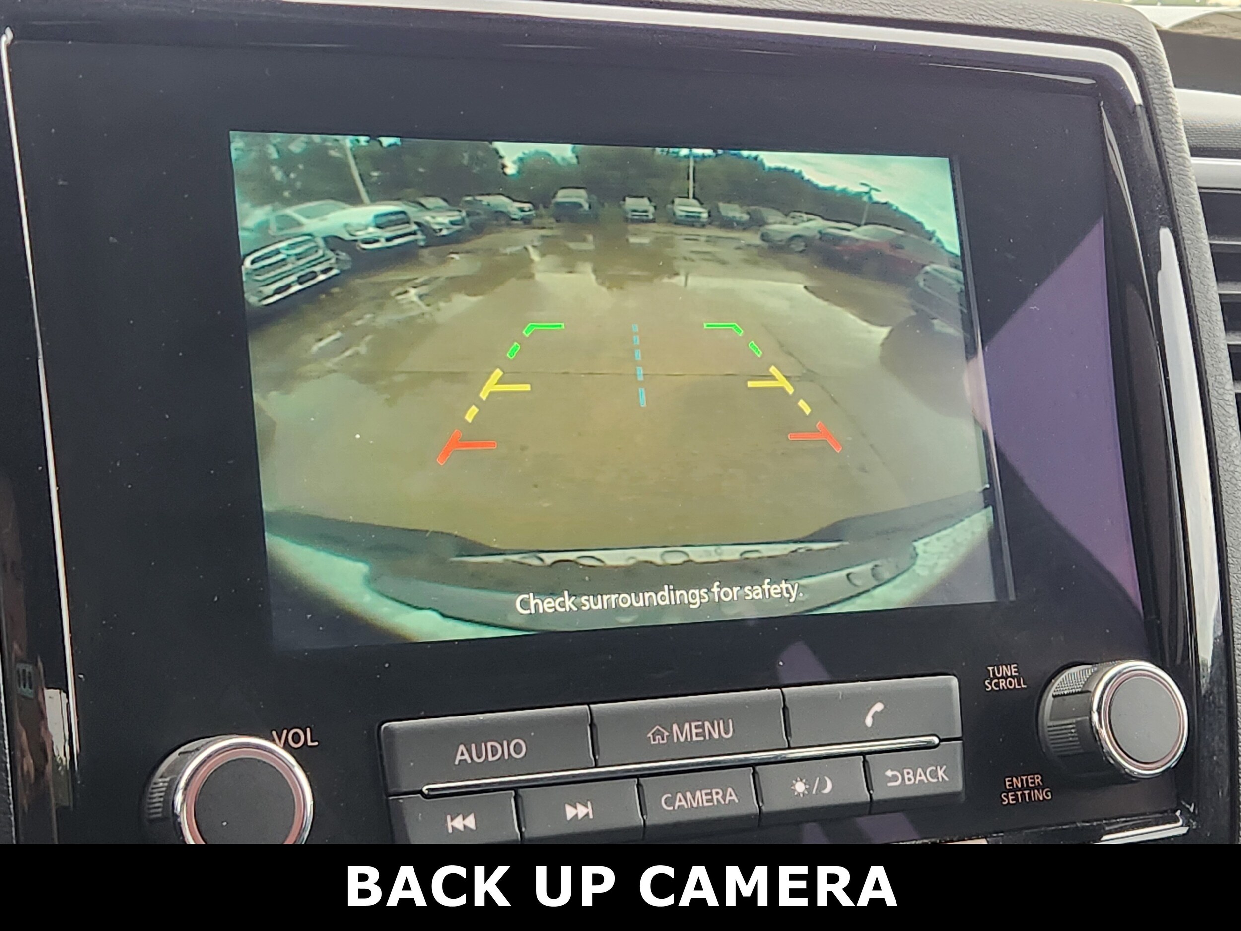 2022 Nissan Frontier SV Crew Cab photo 3