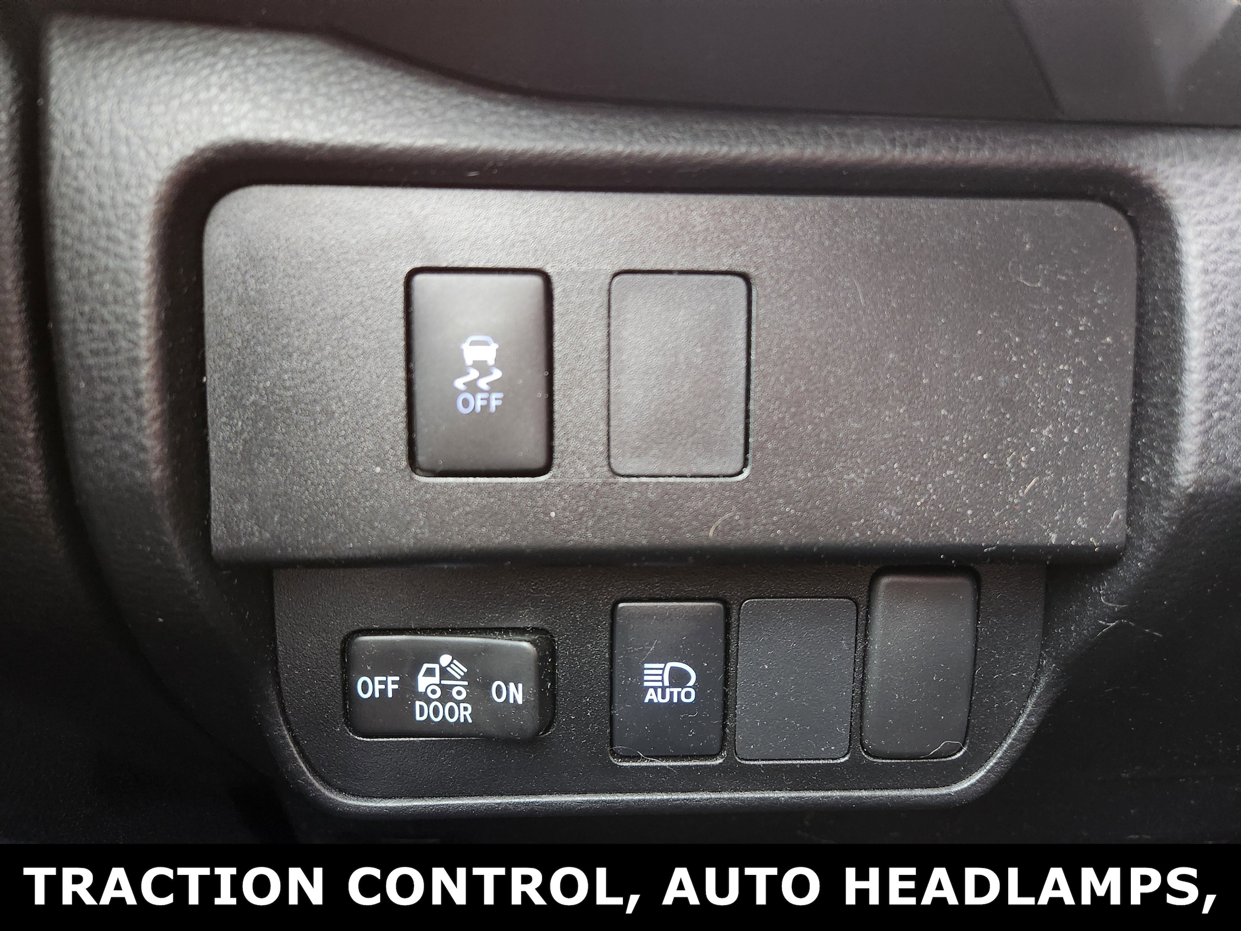 Used 2021 Toyota Tacoma SR5 with VIN 3TYAZ5CN7MT012653 for sale in Lawrenceburg, IN