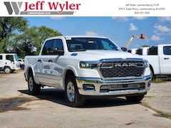 2025 Ram 1500 BIG HORN CREW CAB 4X4 5'7 BOX Pickup Lawrenceburg