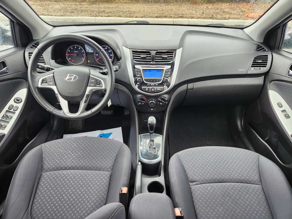 Used 2013 Hyundai Accent 5dr HB Auto SE Hatchback