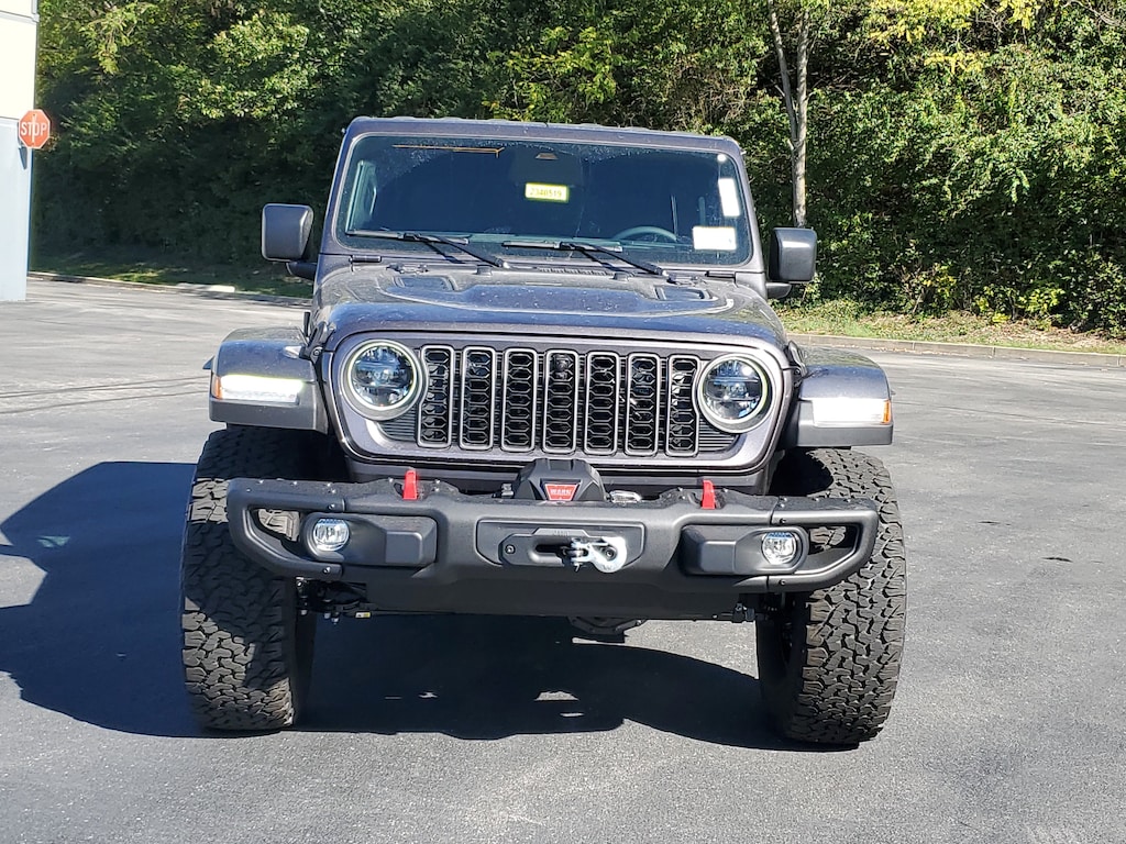 New 2026 Jeep Wrangler 4-DOOR RUBICON X Sport Utility