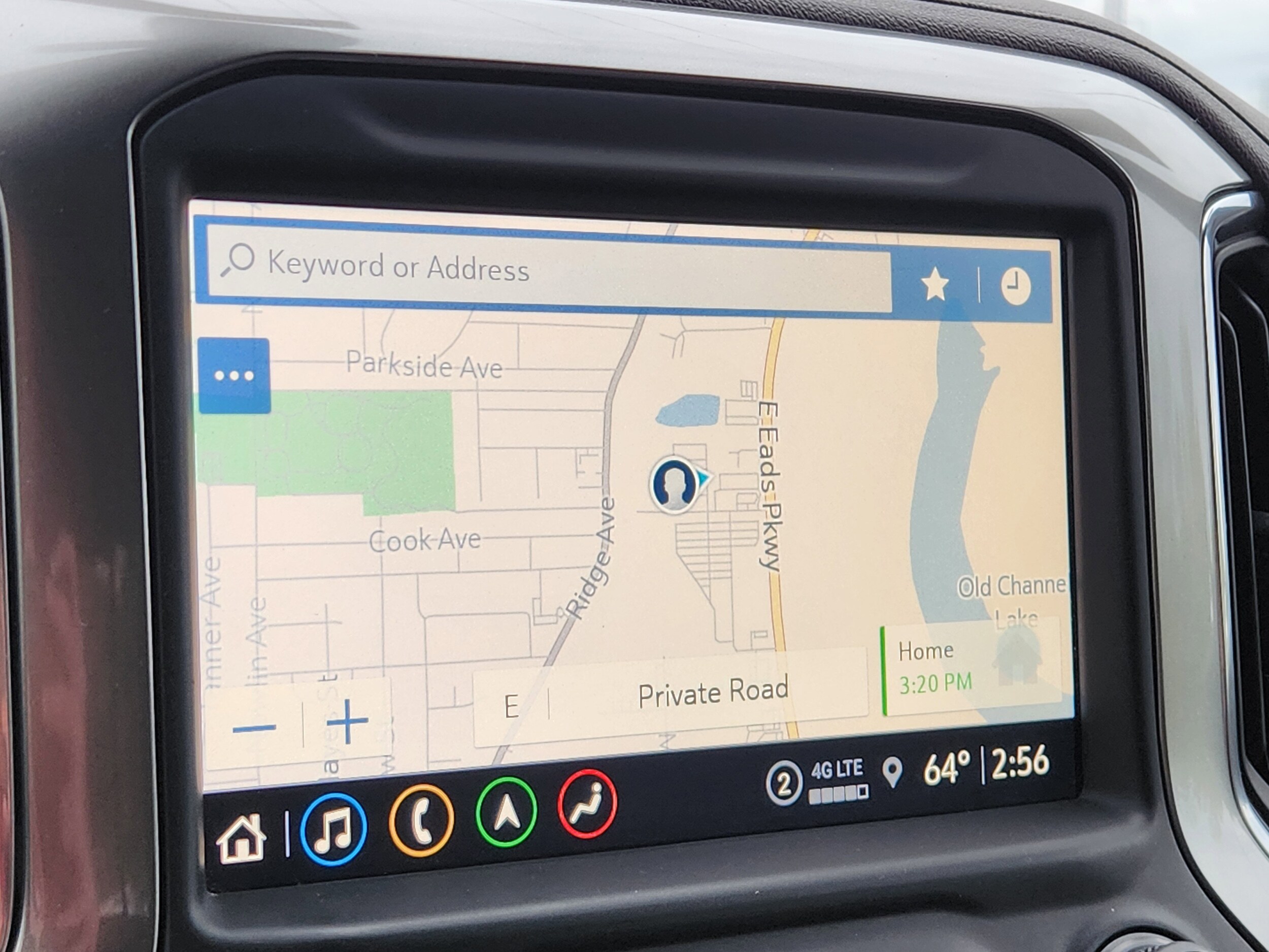 2021 Chevrolet Silverado 1500 LTZ photo 4