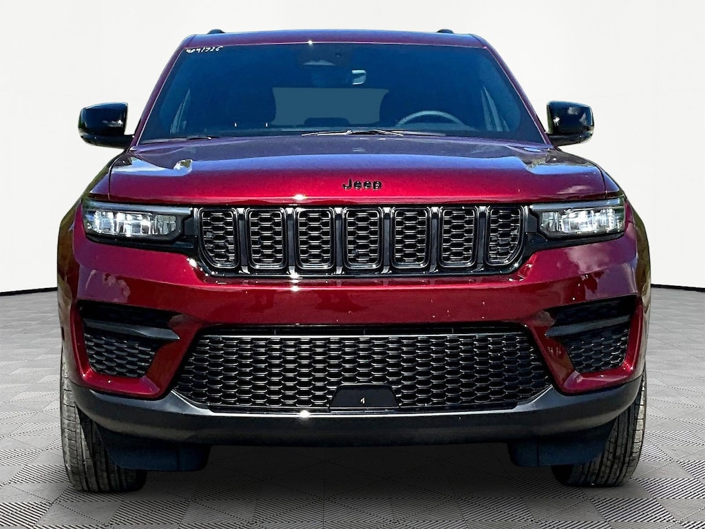 Used 2025 Jeep Grand Cherokee Altitude X 4x4 SUV