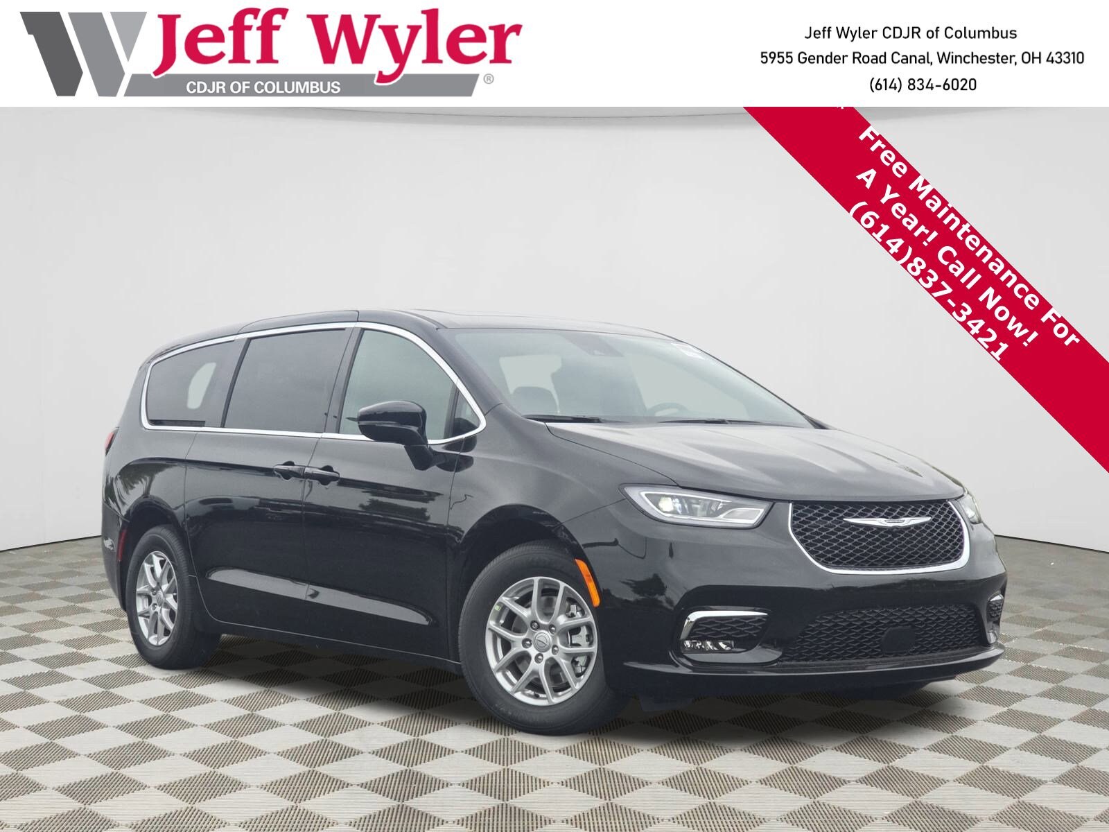 2026 Chrysler Pacifica Select's photo