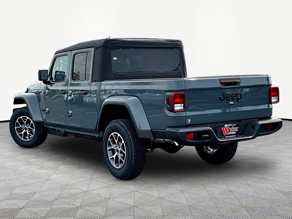 New 2026 Jeep Gladiator SPORT S 4X4 Pickup