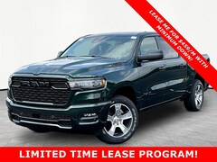 2026 Ram 1500 EXPRESS CREW CAB 4X4 5'7 BOX Pickup