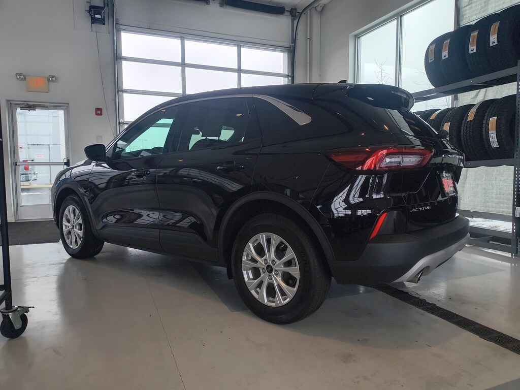 Used 2023 Ford Escape Active FWD SUV