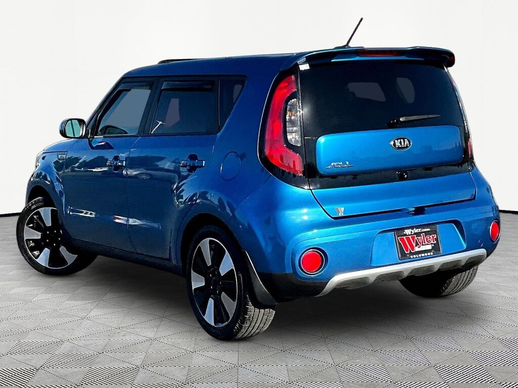 Used 2018 Kia Soul + Auto Hatchback