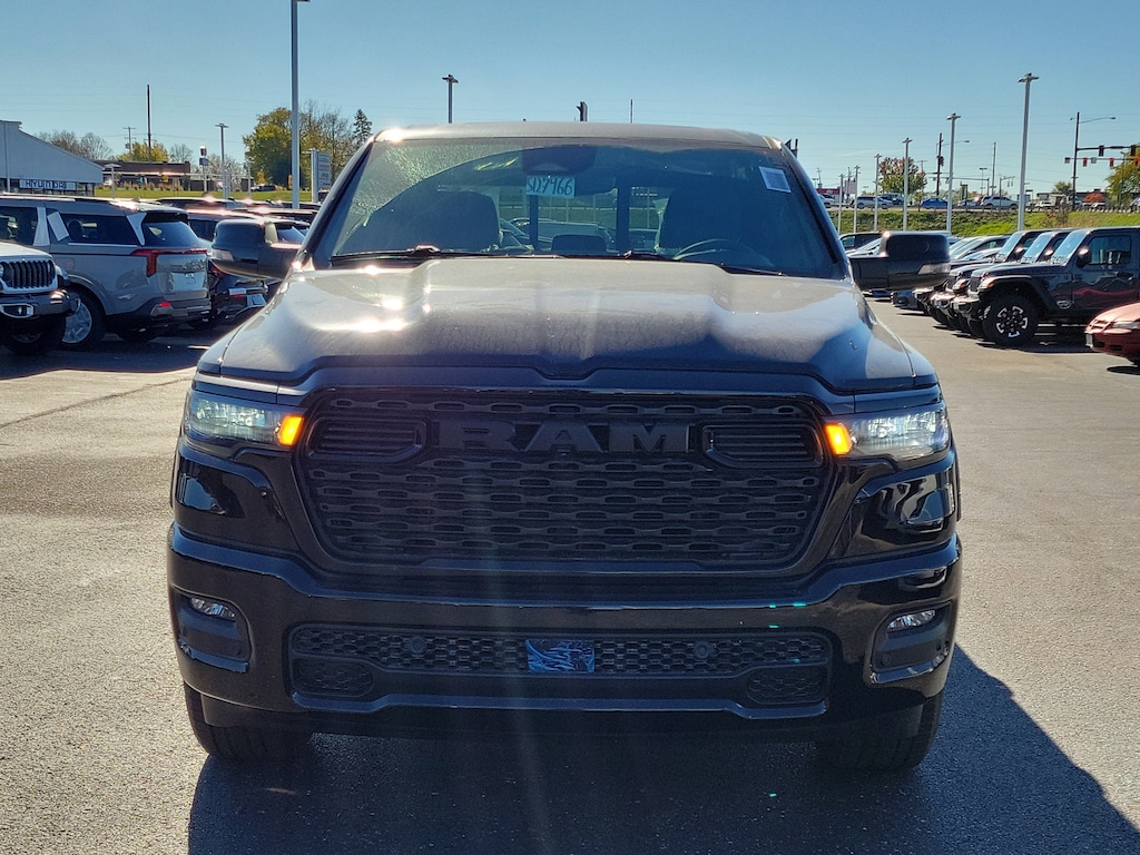 New 2026 Ram 1500 BIG HORN CREW CAB 4X4 5'7 BOX Pickup