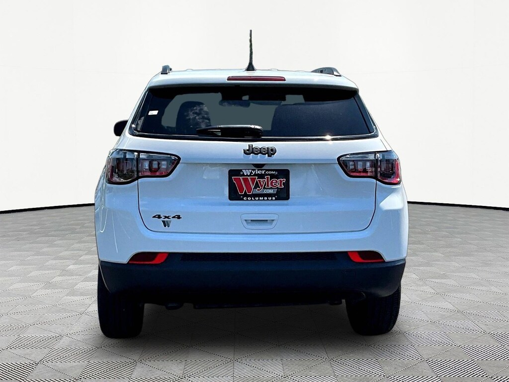 New 2026 Jeep Compass LATITUDE ALTITUDE 4X4 Sport Utility