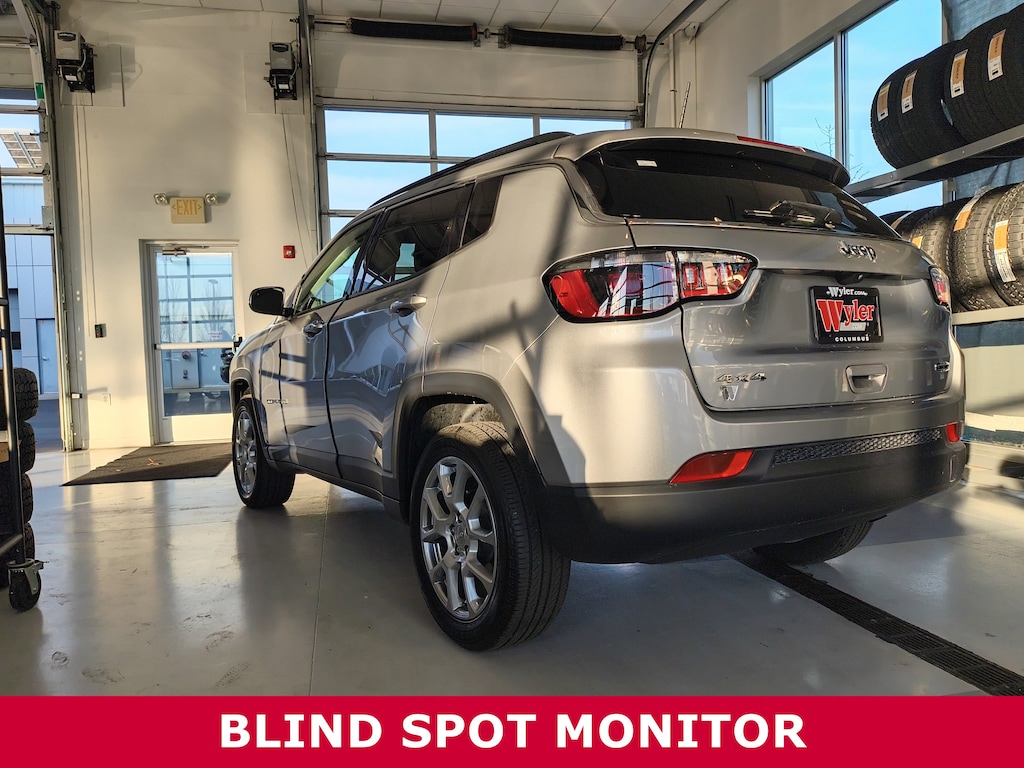 Used 2022 Jeep Compass Latitude Lux SUV