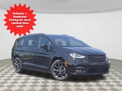 2025 Chrysler Pacifica LIMITED Passenger Van