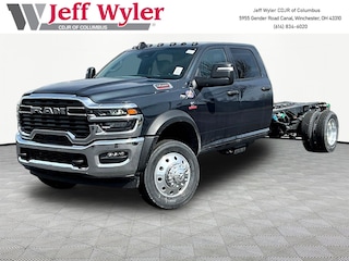 2026 Ram 5500 TRADESMAN CHASSIS CREW CAB 4X4 84' CA Pickup