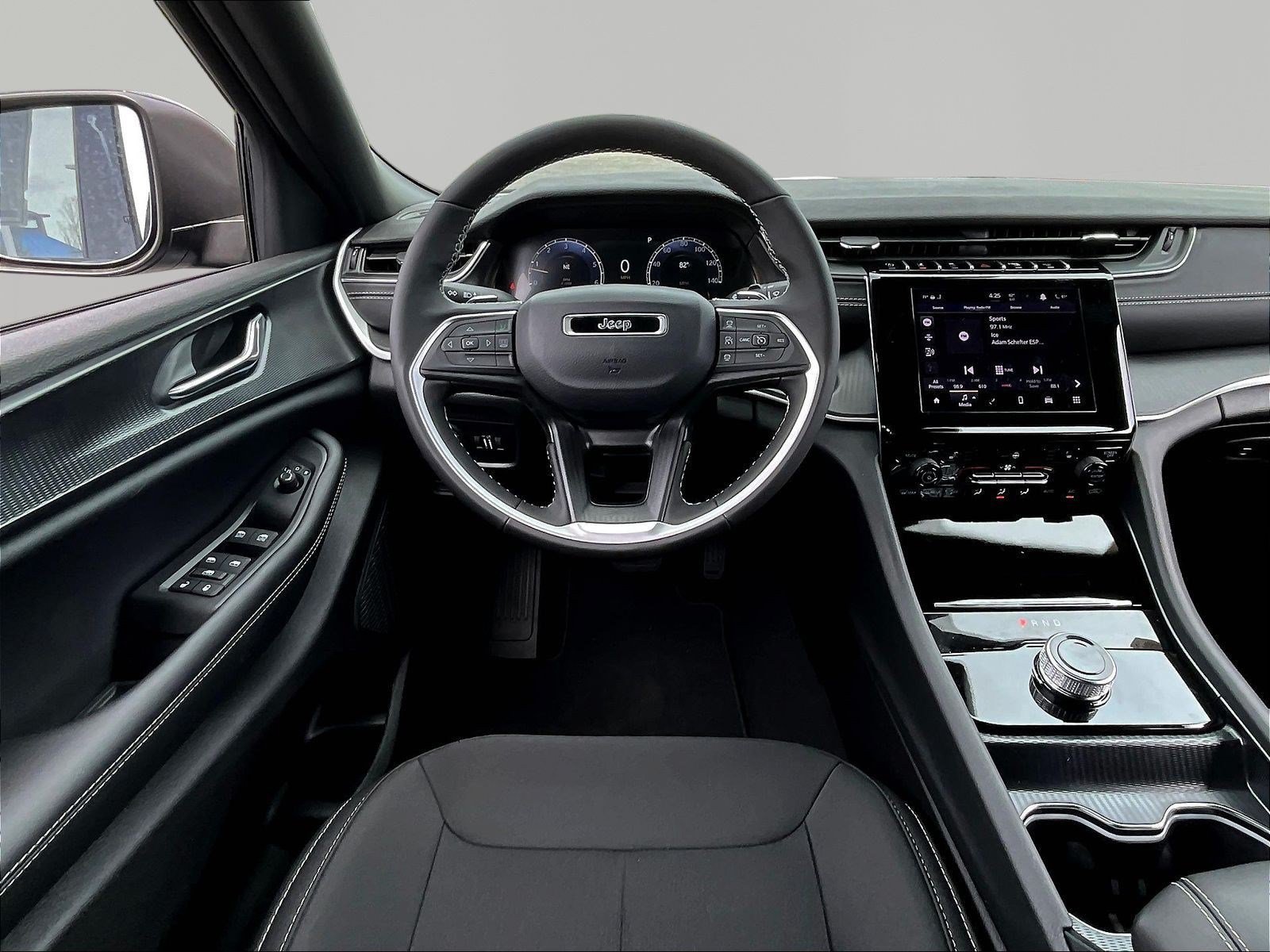2026 Jeep Grand Cherokee Laredo - Photo 11