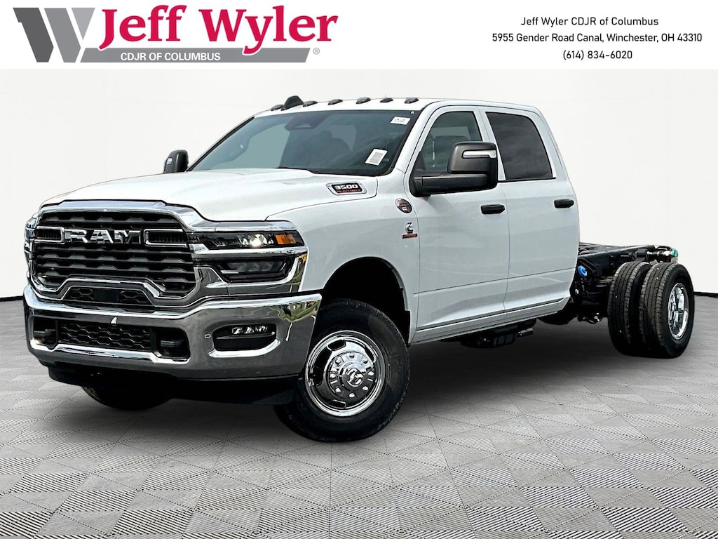 New 2026 Ram 3500 Chassis Cab TRADESMAN CREW 4X4 60' CA Pickup