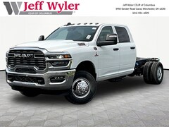 2026 Ram 3500 Chassis Cab TRADESMAN CREW   4X4 60' CA Pickup