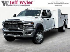 2026 Ram 5500 Chassis Cab TRADESMAN  CREW  4X4 84' CA Pickup