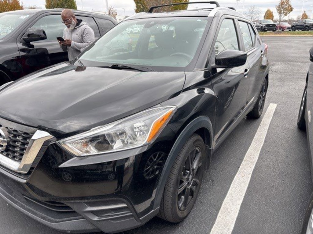 Used 2020 Nissan Kicks SV FWD SUV