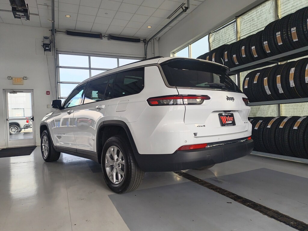 Used 2023 Jeep Grand Cherokee L Limited 4x4 SUV