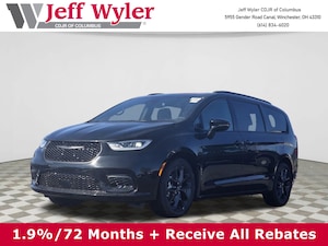 2026 Chrysler Pacifica LIMITED Passenger Van