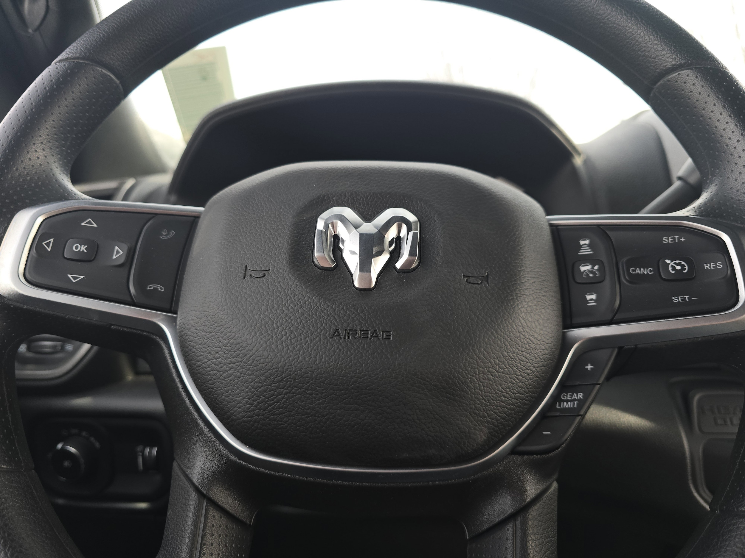 2026 RAM 3500 Chassis Tradesman - Photo 24