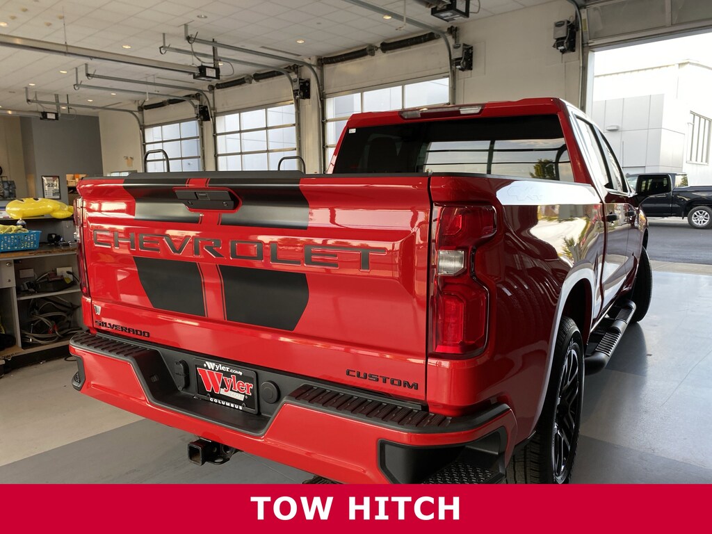 Used 2020 Chevrolet Silverado 1500 4WD Crew Cab 147 Custom Truck