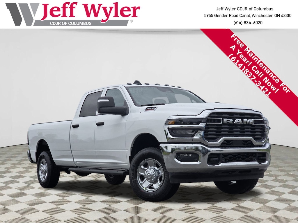 New 2025 Ram 3500 TRADESMAN CREW CAB 4X4 8' BOX Pickup