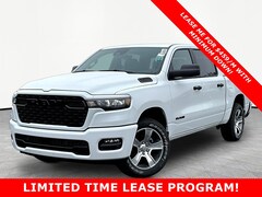2026 Ram 1500 EXPRESS CREW CAB 4X4 5'7 BOX Pickup