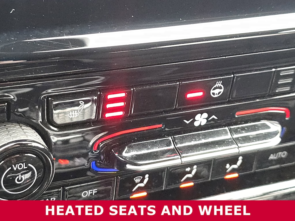 New 2025 Jeep Grand Cherokee L LAREDO X 4X4 Sport Utility