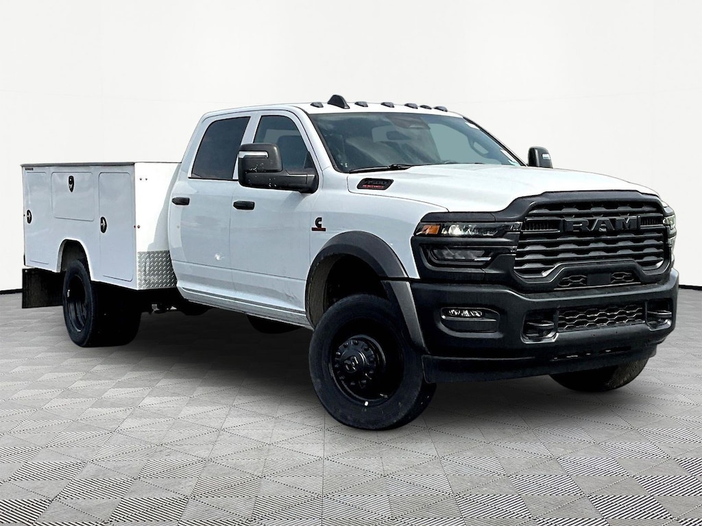 New 2026 Ram 4500 Chassis Cab TRADESMAN CREW 4X4 60' CA Pickup