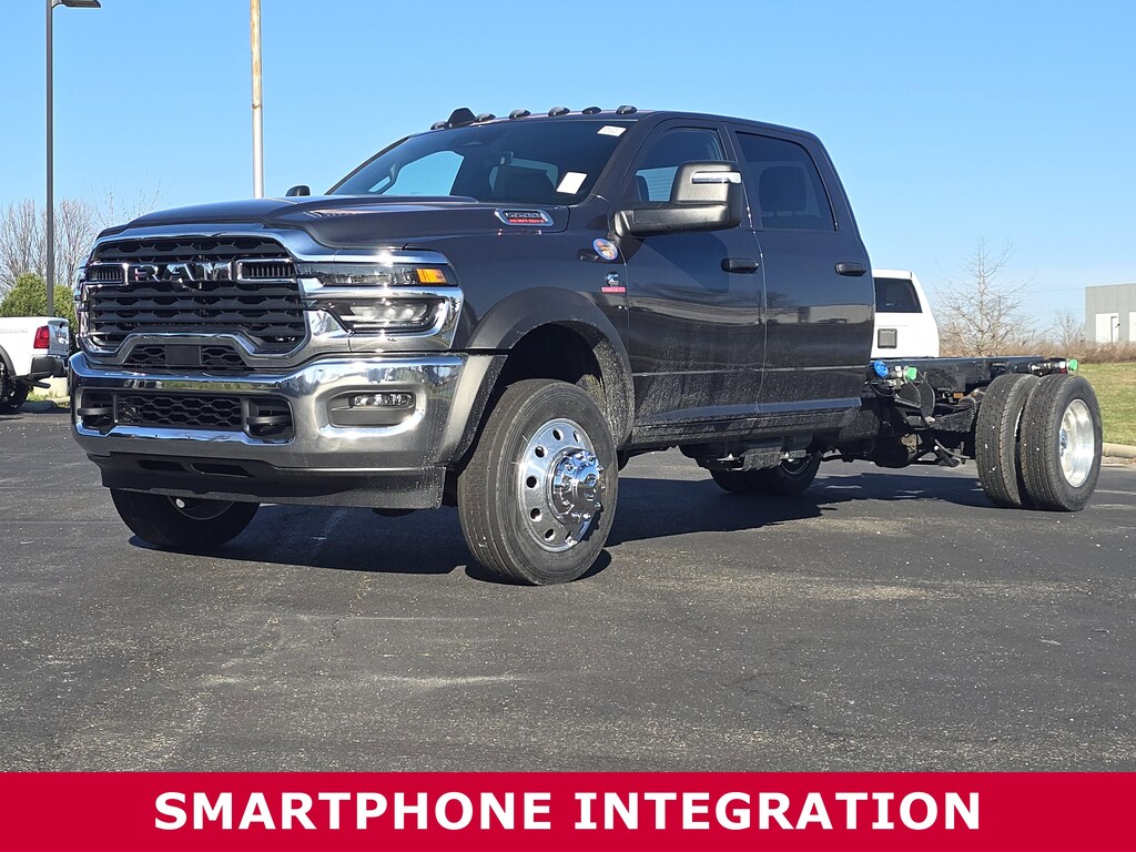 New 2026 Ram 5500 Chassis Cab TRADESMAN CREW 4X4 84' CA Pickup