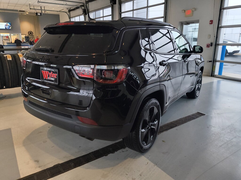 Used 2021 Jeep Compass Altitude 4x4 SUV