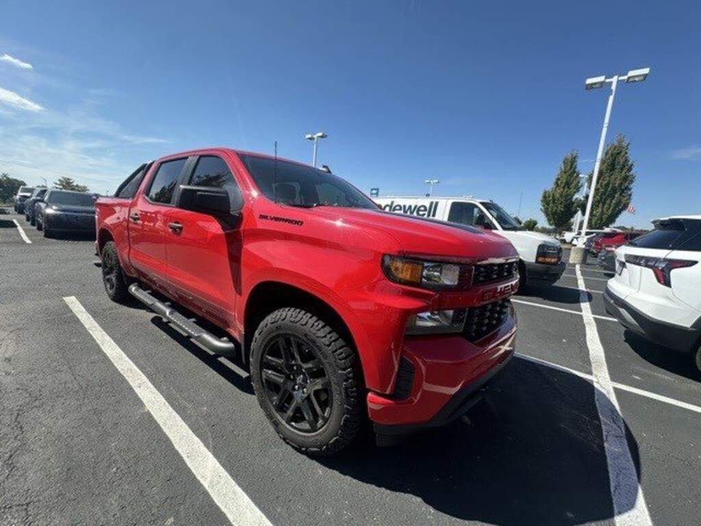 Used 2020 Chevrolet Silverado 1500 4WD Crew Cab 147 Custom Truck