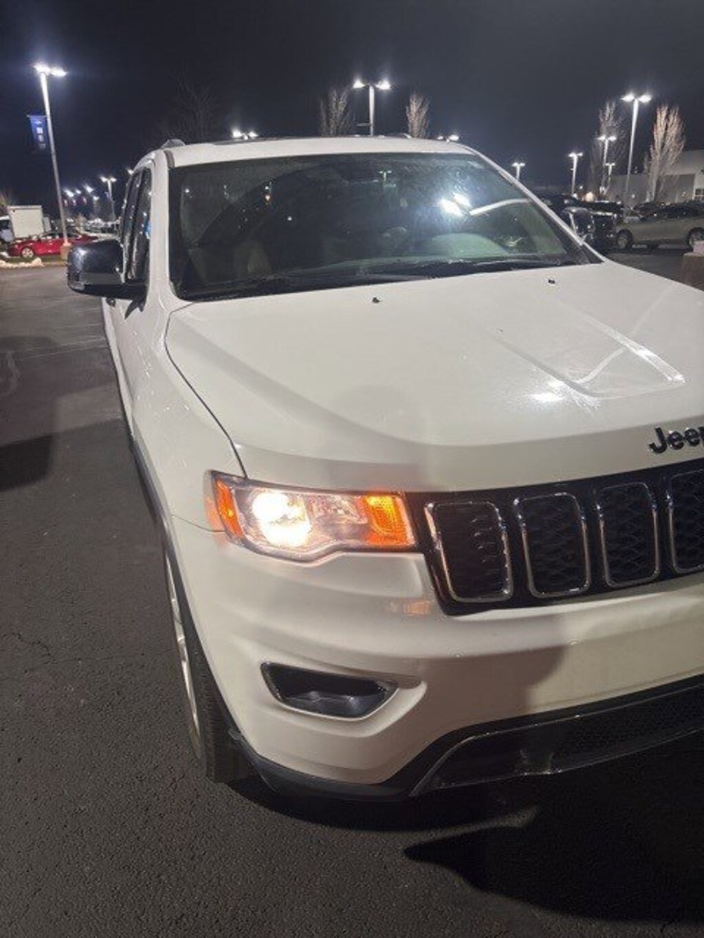Used 2017 Jeep Grand Cherokee Limited 4x4 SUV