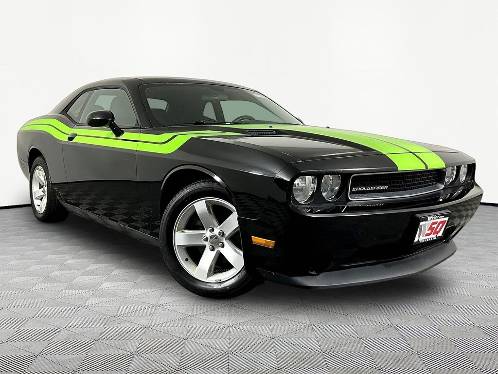 Used 2013 Dodge Challenger 2dr Cpe SXT Car