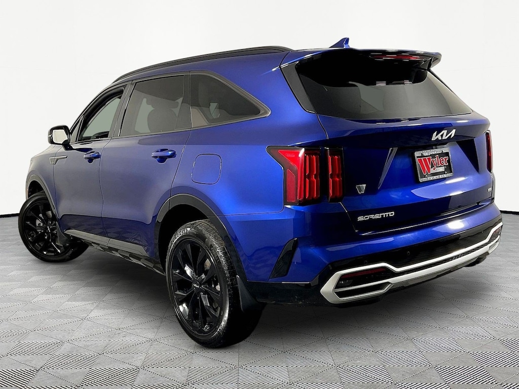 Used 2023 Kia Sorento SX AWD SUV