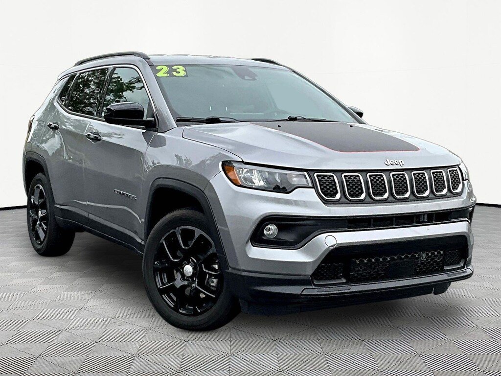 Used 2023 Jeep Compass Latitude Lux 4x4 SUV