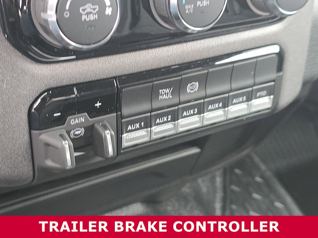 New 2026 Ram 5500 Chassis Cab TRADESMAN CREW 4X4 84' CA Pickup