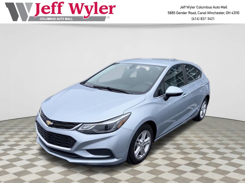 Used 2017 Chevrolet Cruze 4dr HB 1.4L LT w/1SD Hatchback